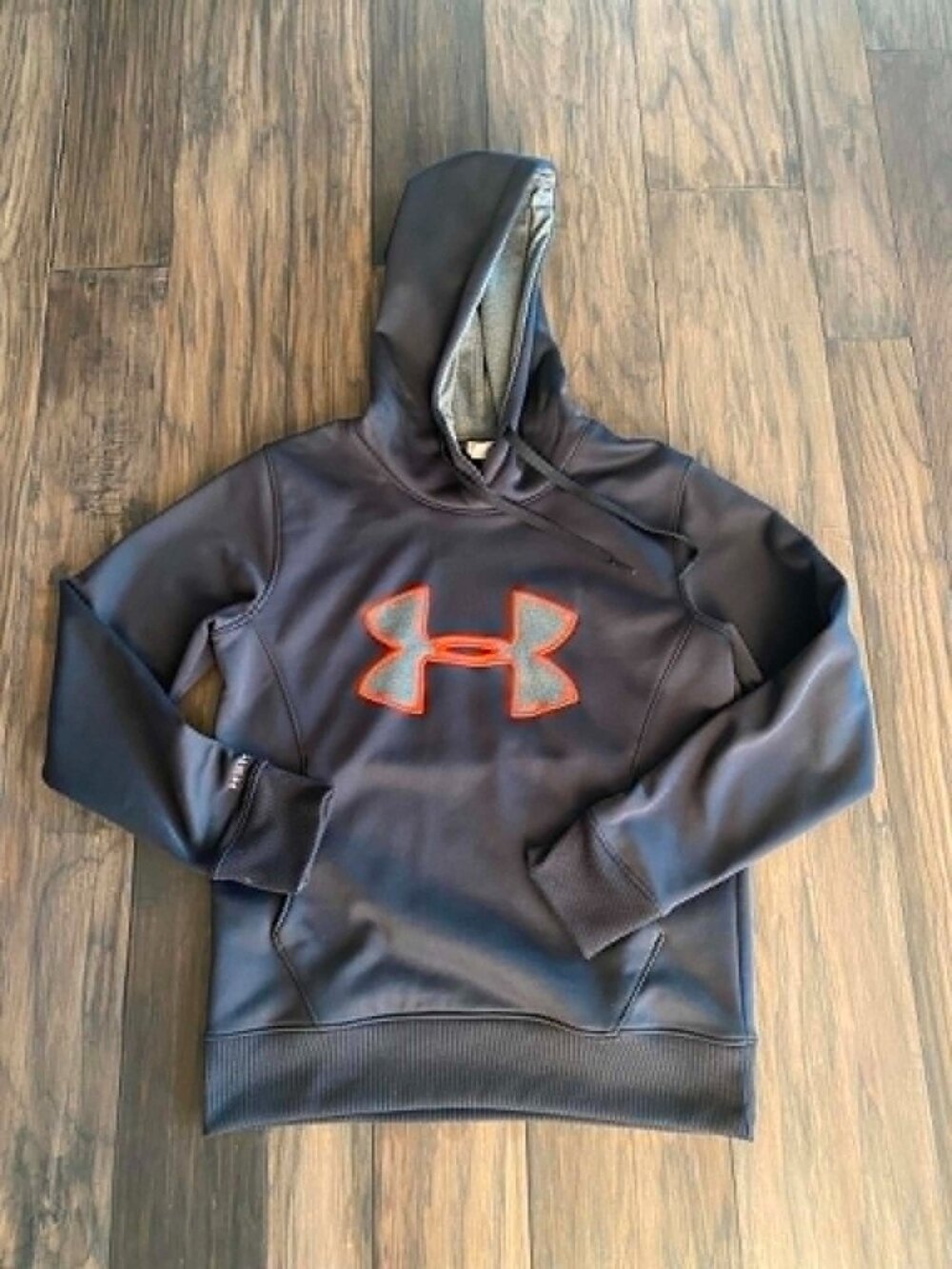 Women's Size Small Under Armour Hoodie